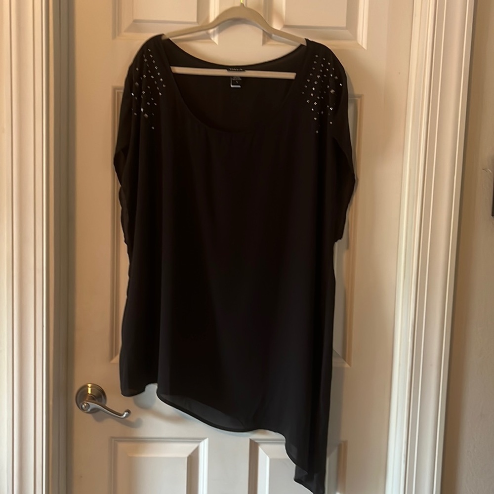 Torrid size 3 black top